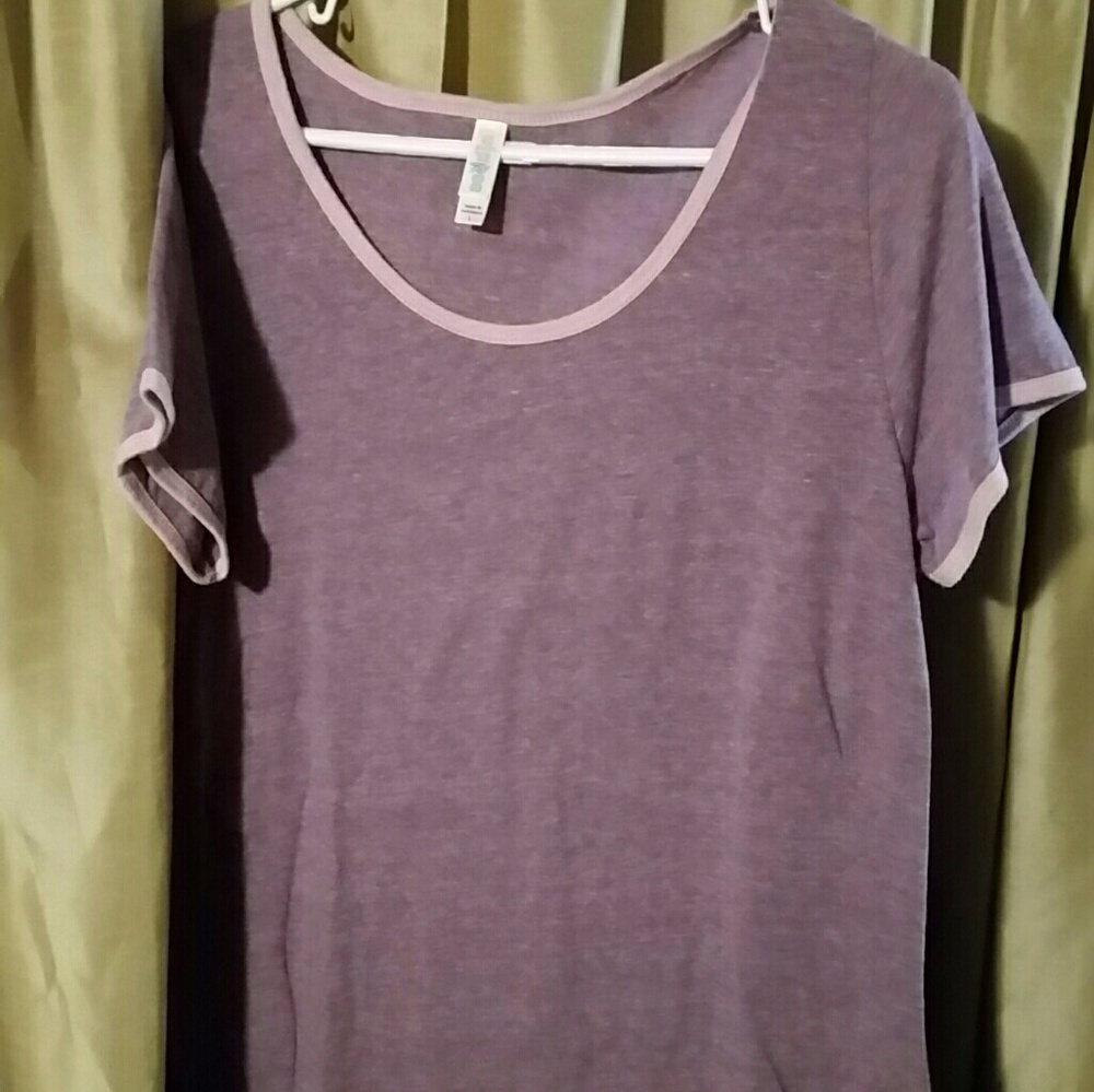 Lularoe classic top!
